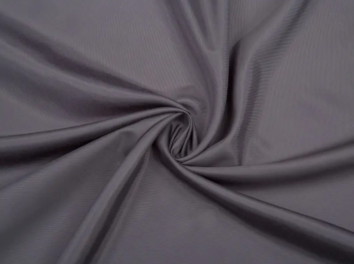 O guia definitivo para escolher os melhores tecidos de forro para cada peça de roupa